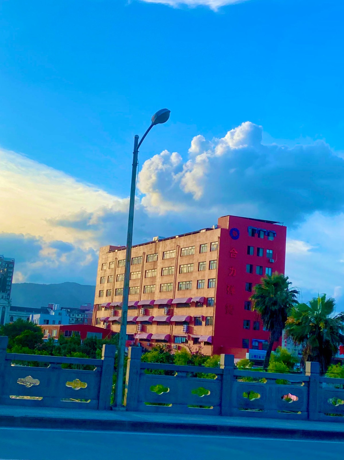 远景.jpg